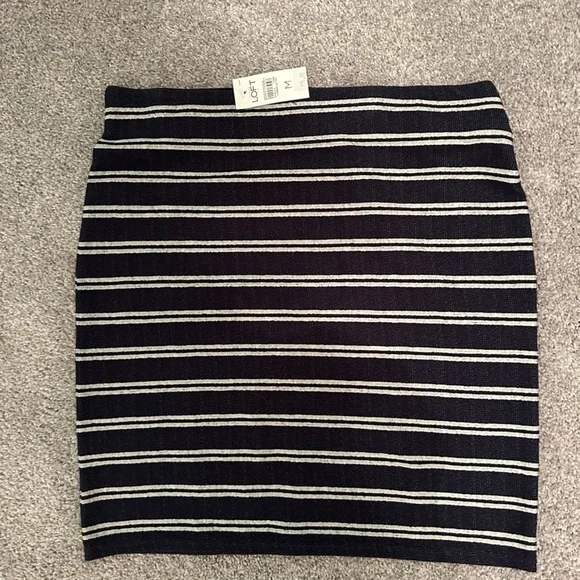 Striped LOFT skirt NWT - Picture 1 of 1